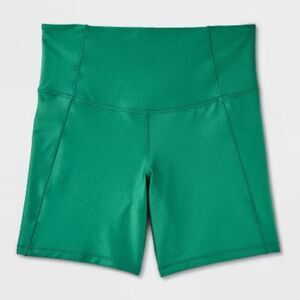 NWT All in motion medium green effortless support 6 inch bike active shorts